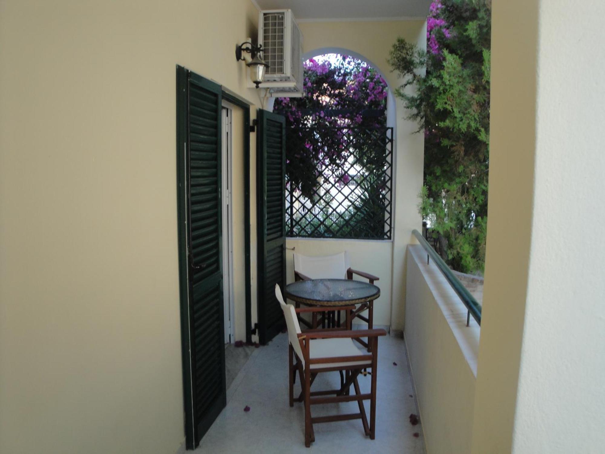 Angela Apartments กาวอส ภายนอก รูปภาพ
